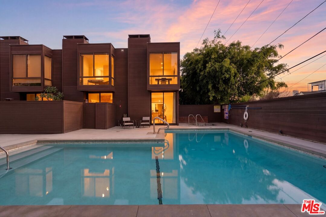 1033 Carol Dr Unit: T16