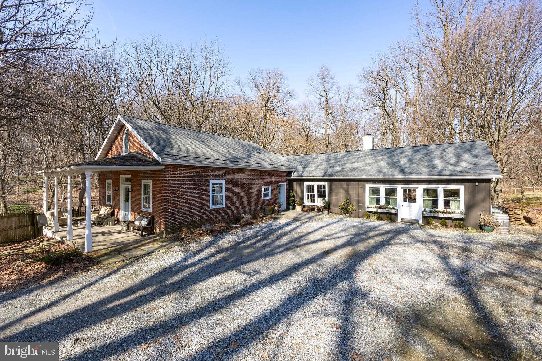 950 N Chatham Rd