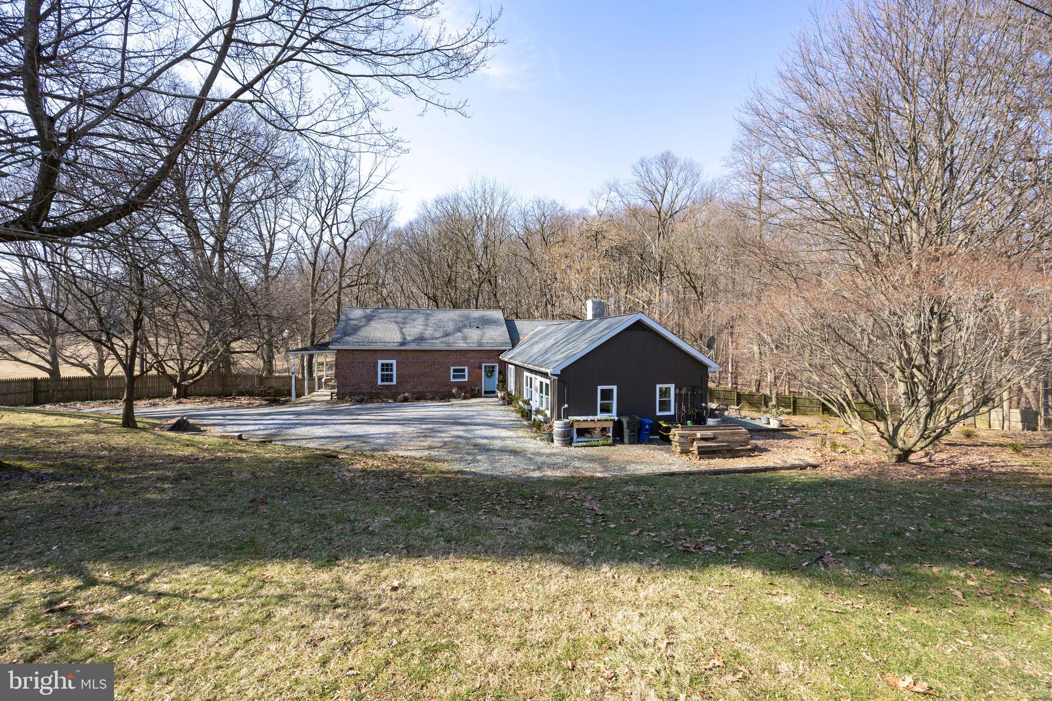 950 N Chatham Rd