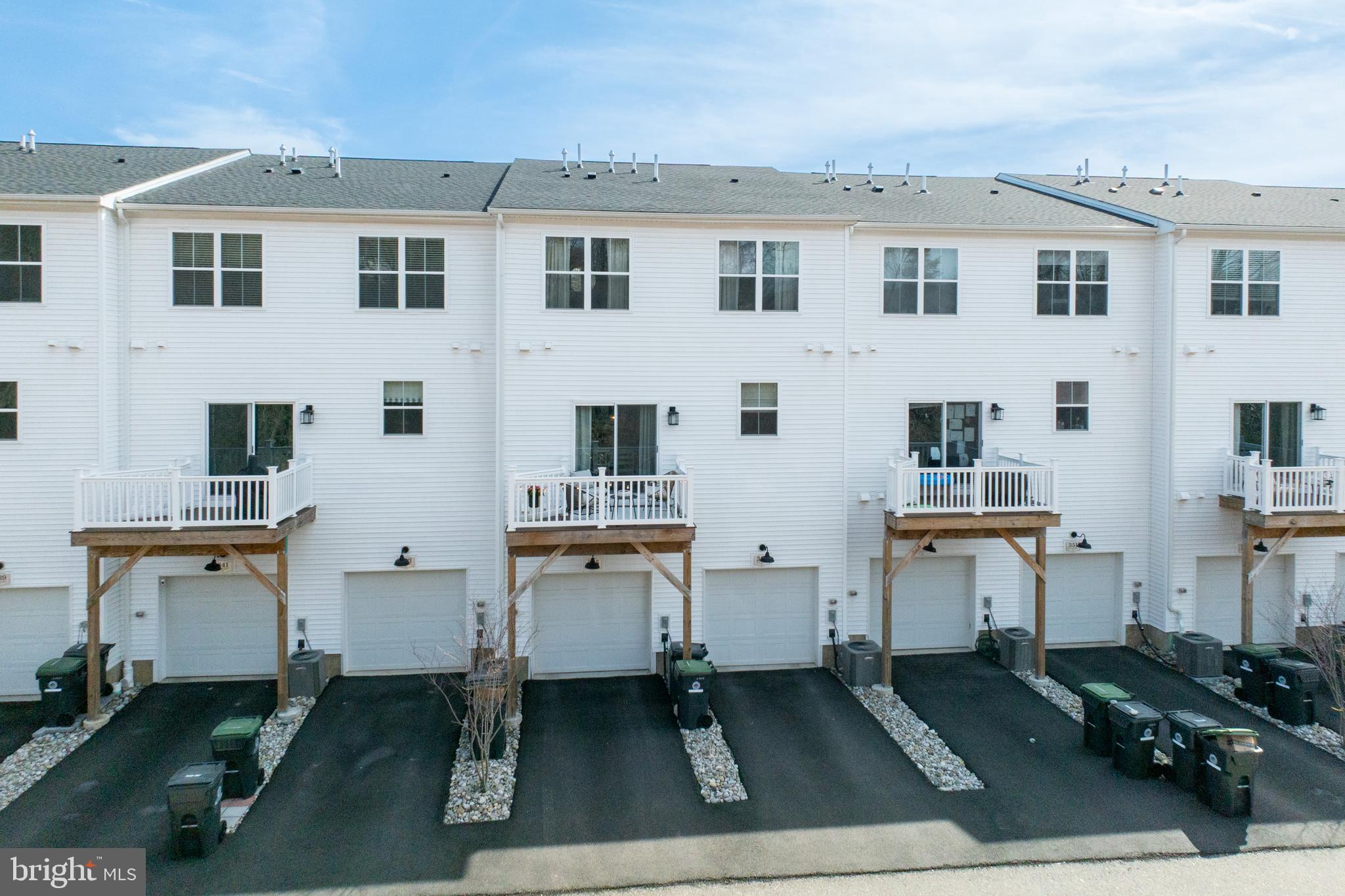 347 Foundry St