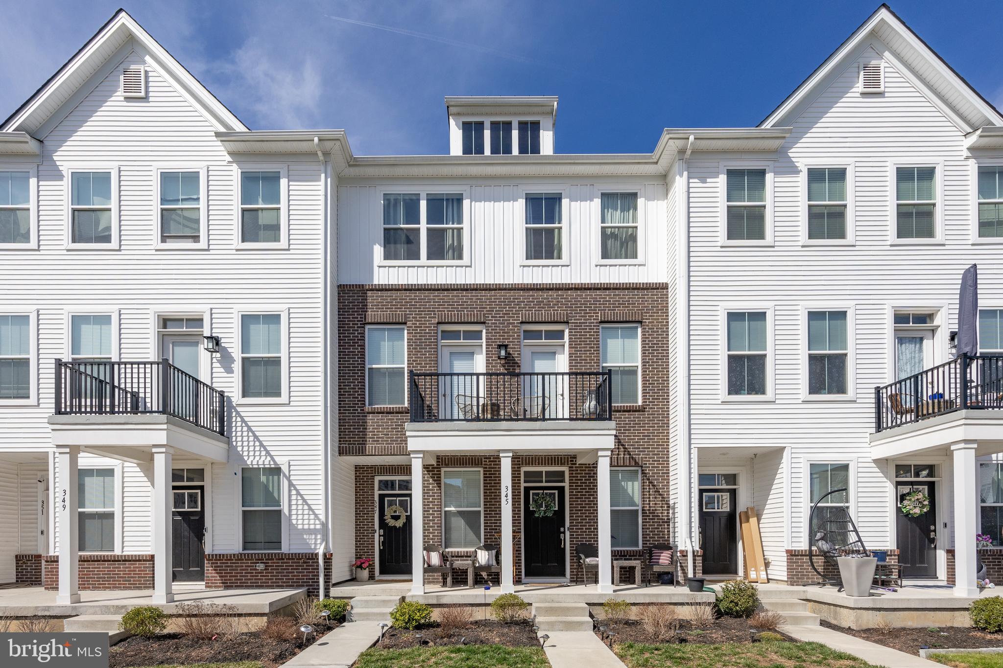 347 Foundry St
