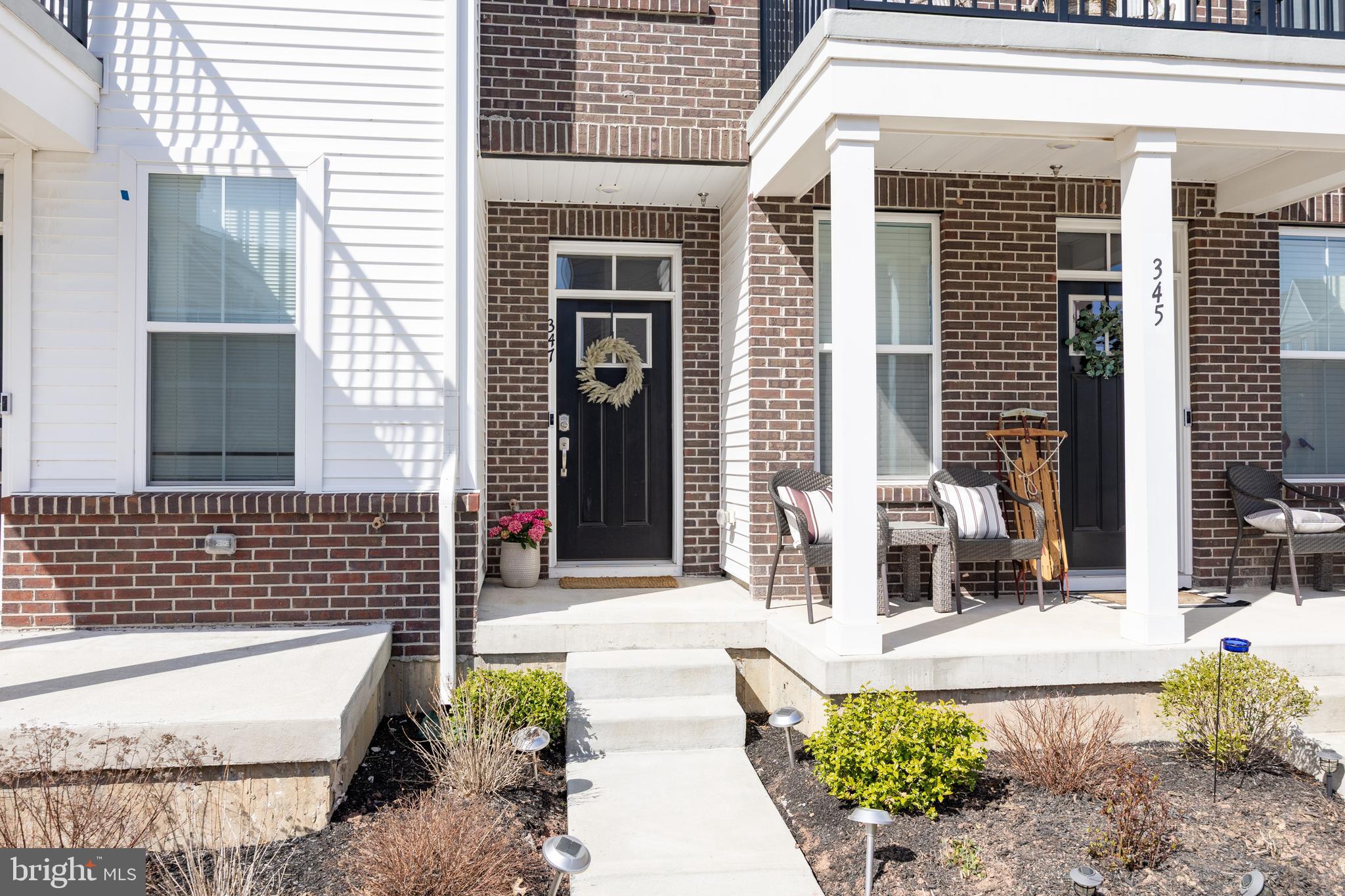 347 Foundry St