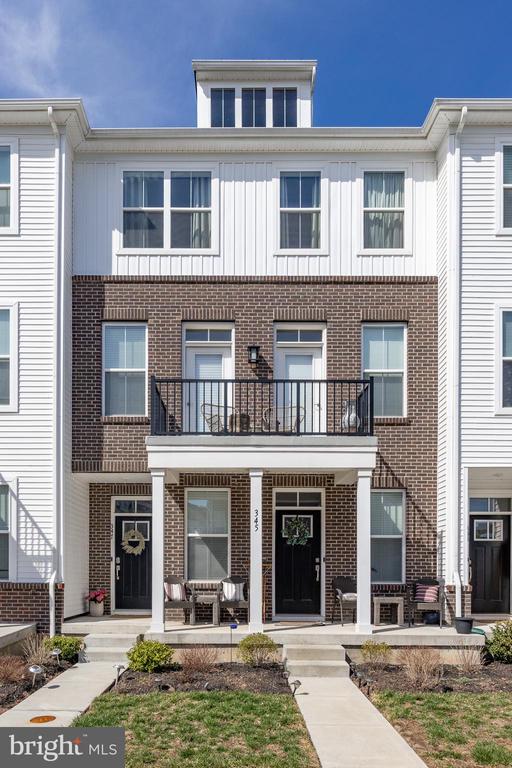347 Foundry St