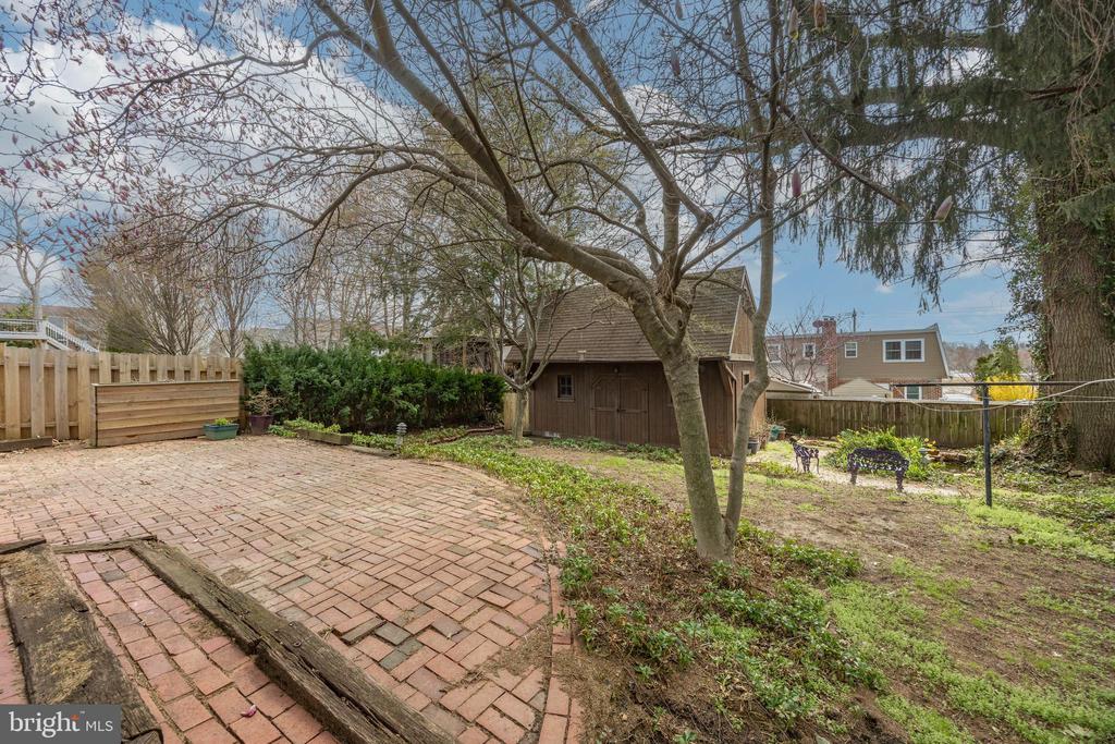 514 Magnolia St