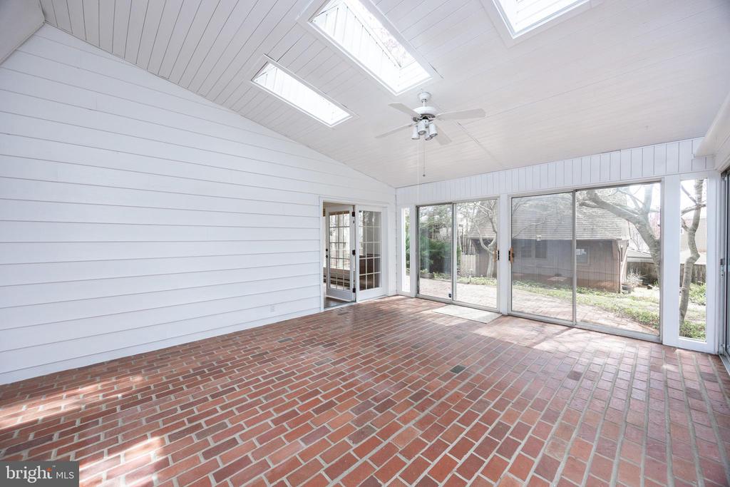 514 Magnolia St
