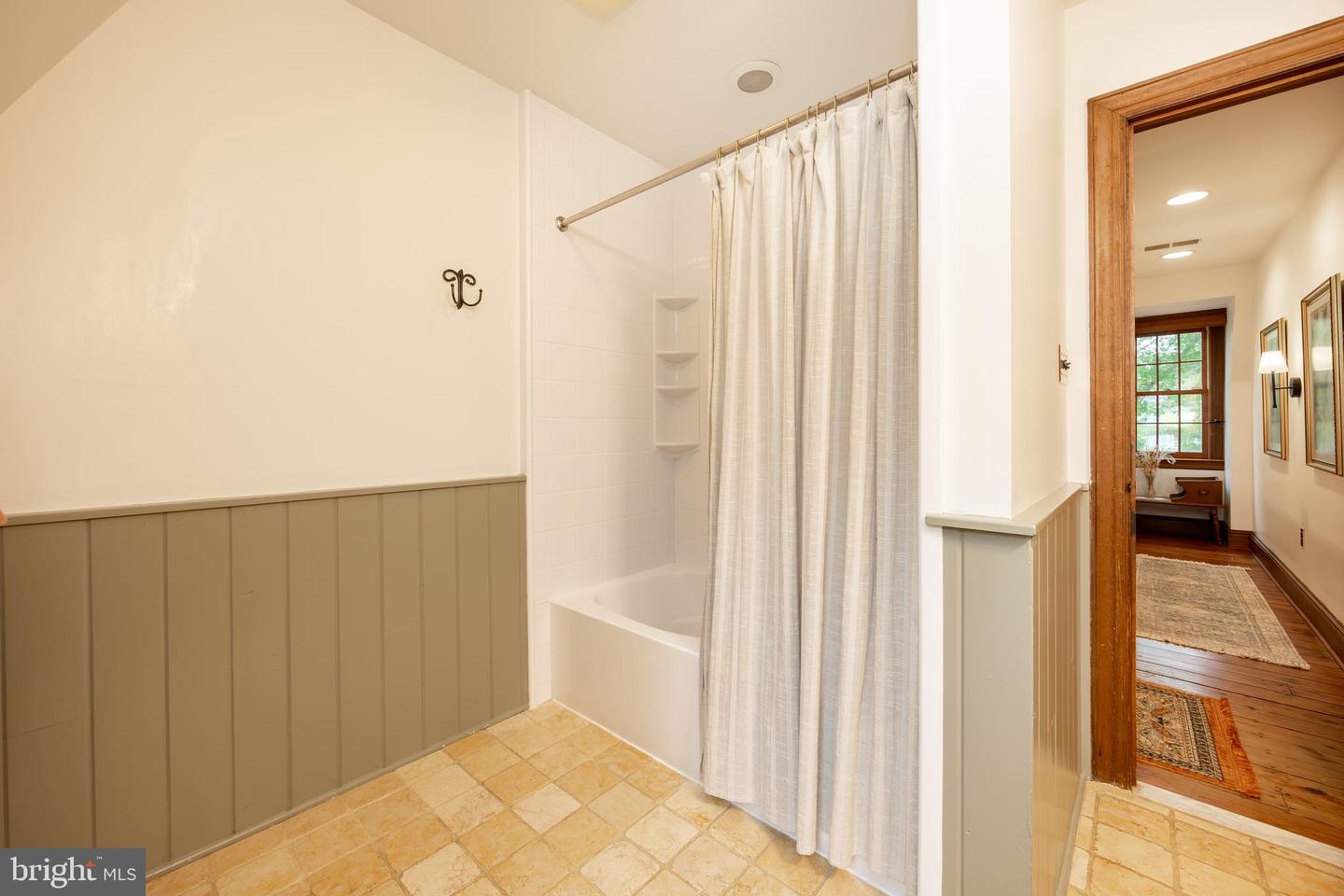 308 Southbank Rd