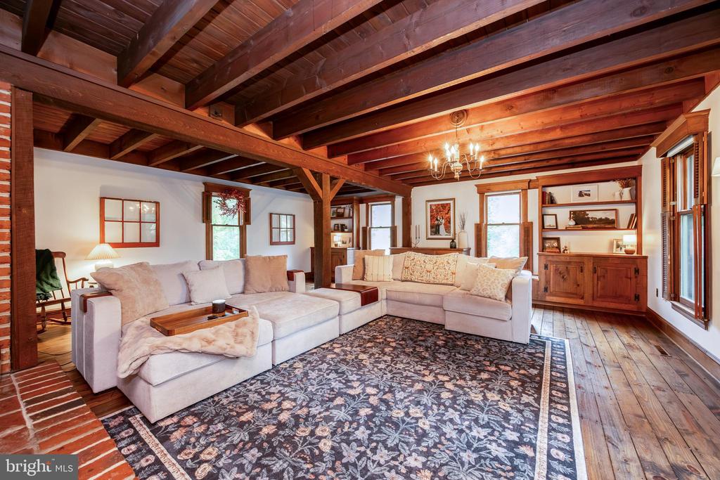 308 Southbank Rd