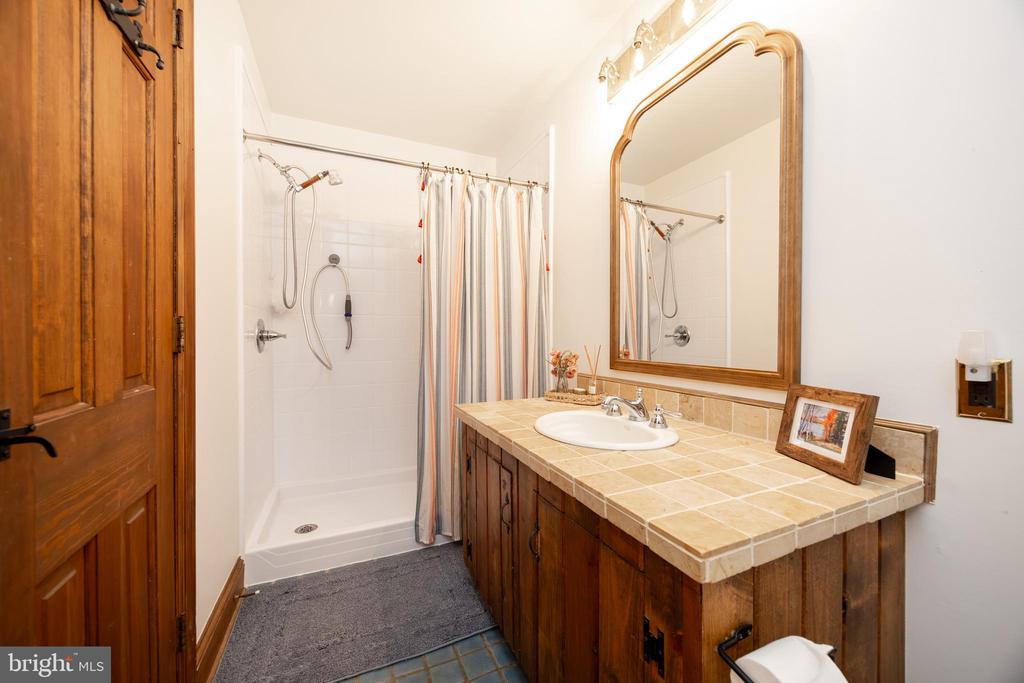308 Southbank Rd