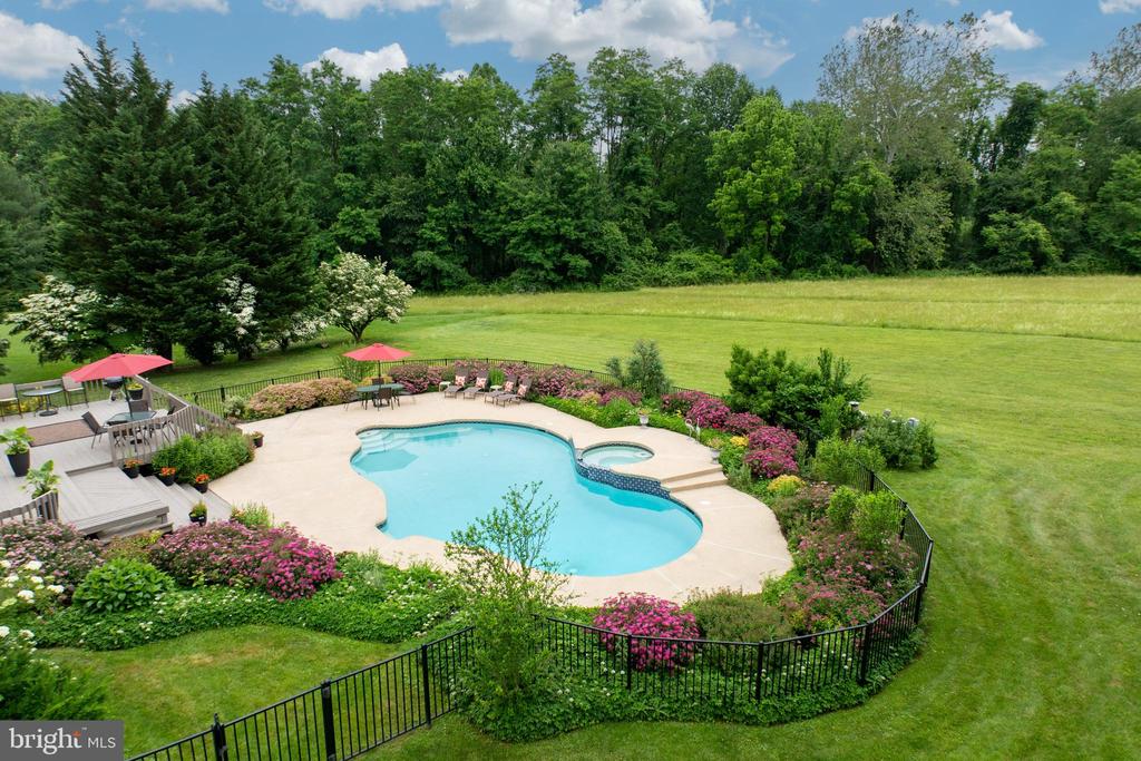 223 Kirkbrae Rd