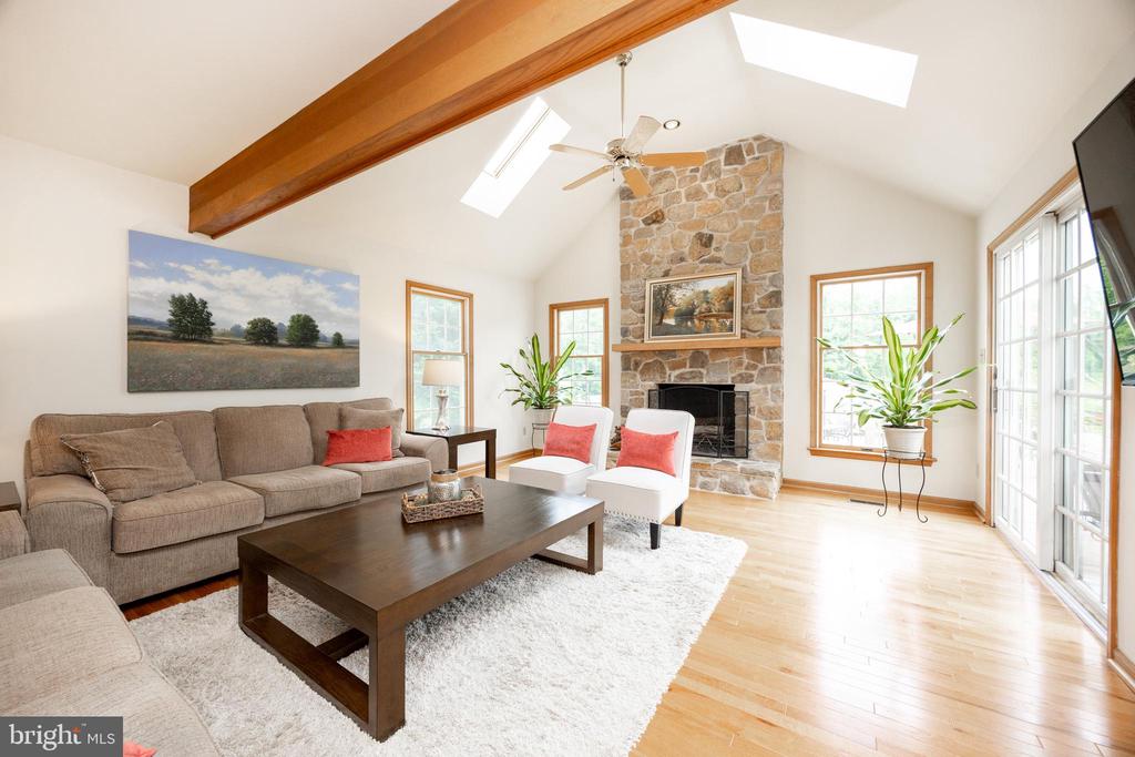 223 Kirkbrae Rd