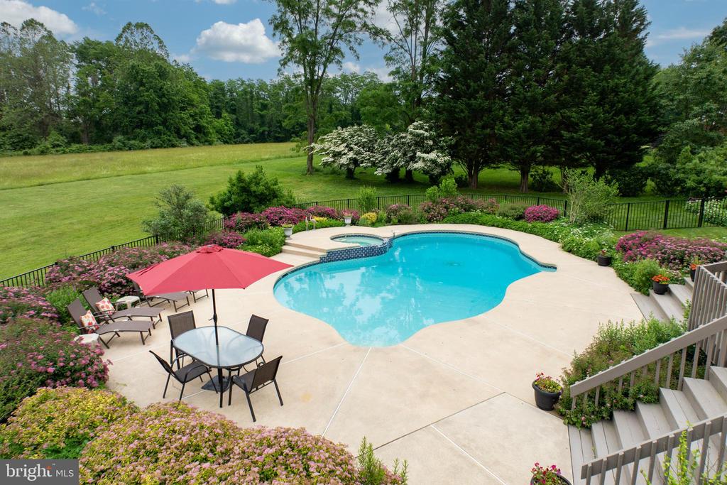 223 Kirkbrae Rd