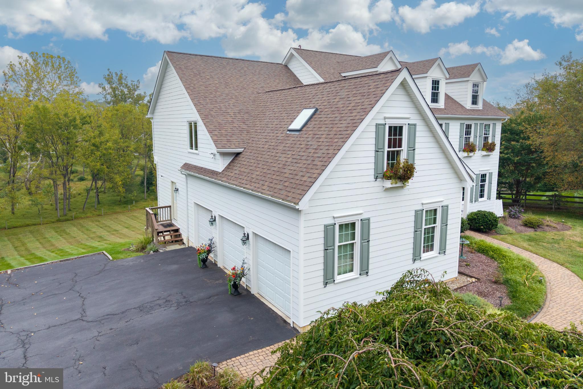 974 REGIMENTAL DRIVE