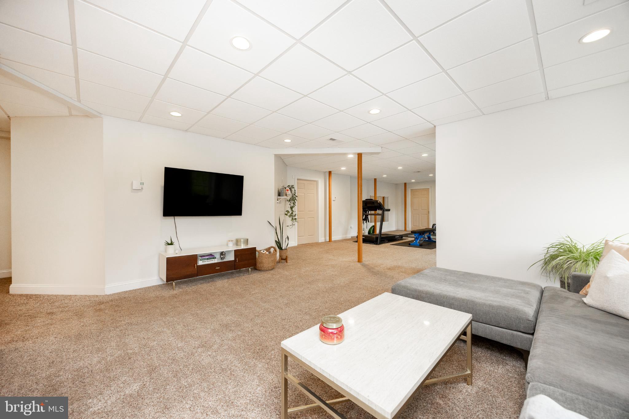 974 REGIMENTAL DRIVE