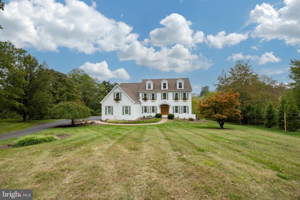 974 REGIMENTAL DRIVE