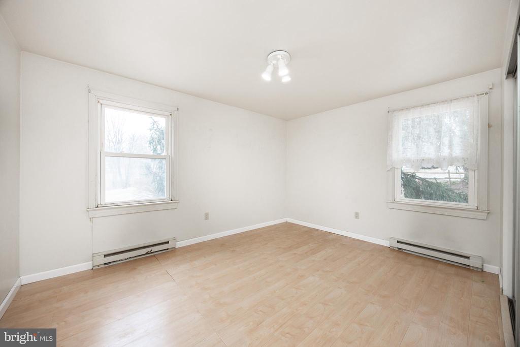 414 REEDVILLE ROAD
