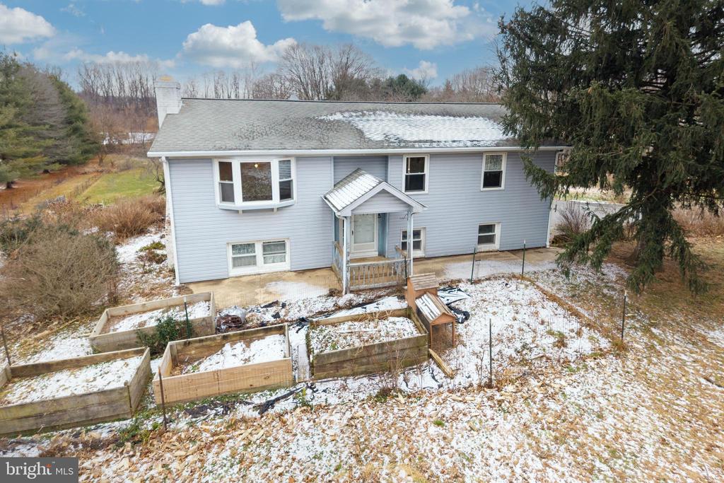 414 REEDVILLE ROAD