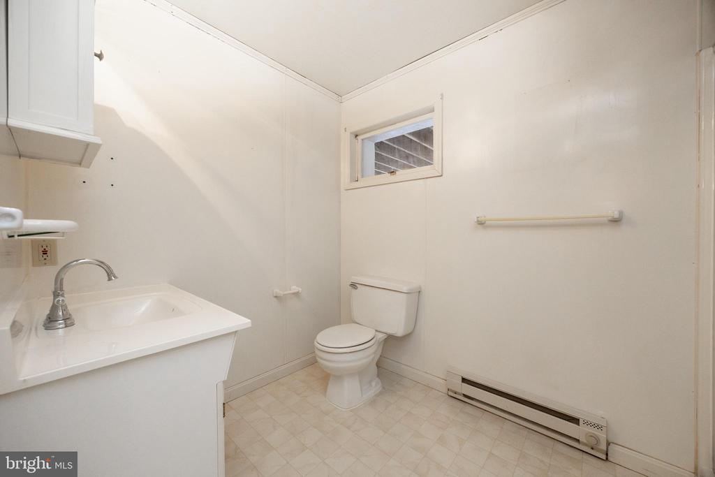 414 REEDVILLE ROAD