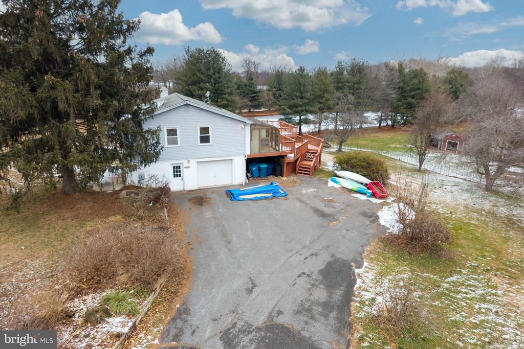 414 REEDVILLE ROAD