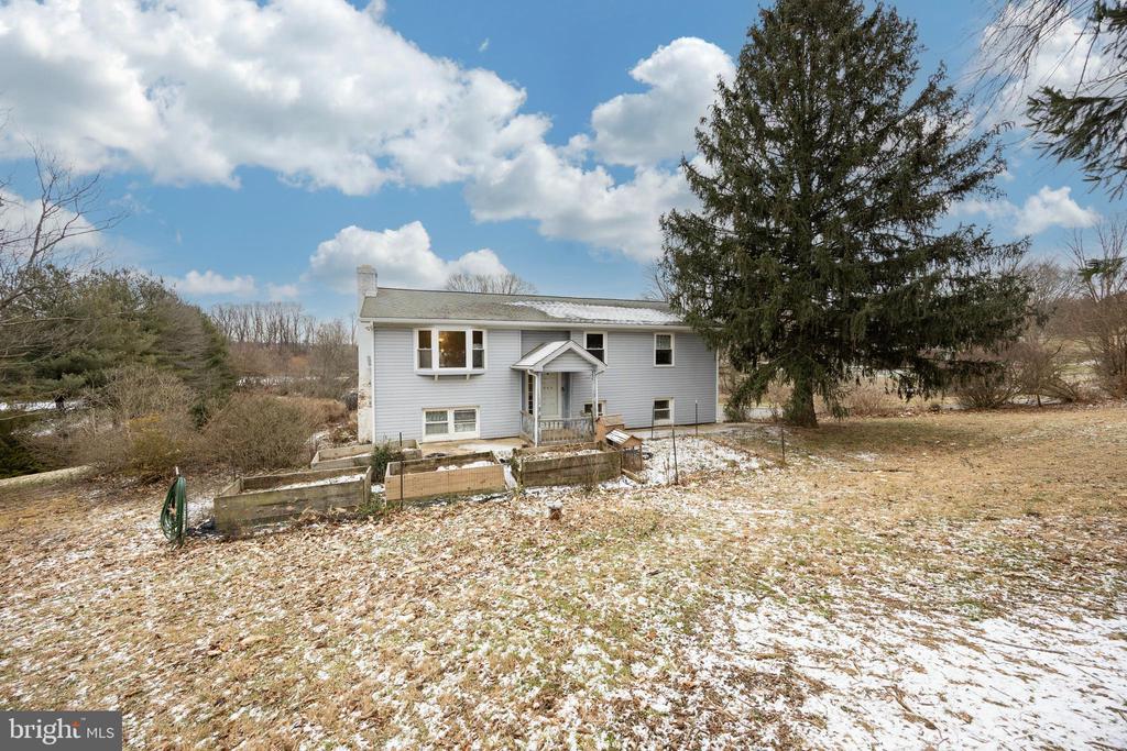 414 REEDVILLE ROAD