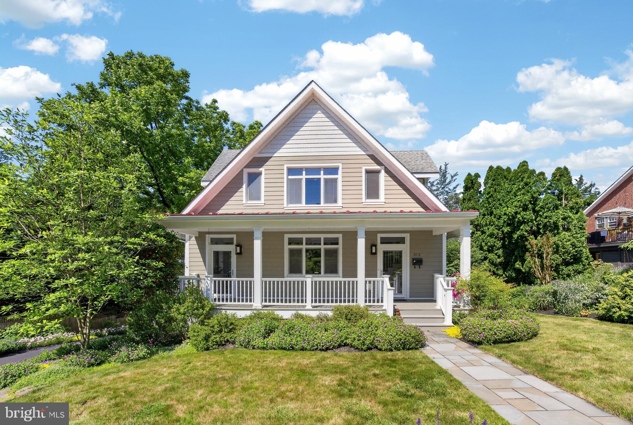 312 N WASHINGTON STREET