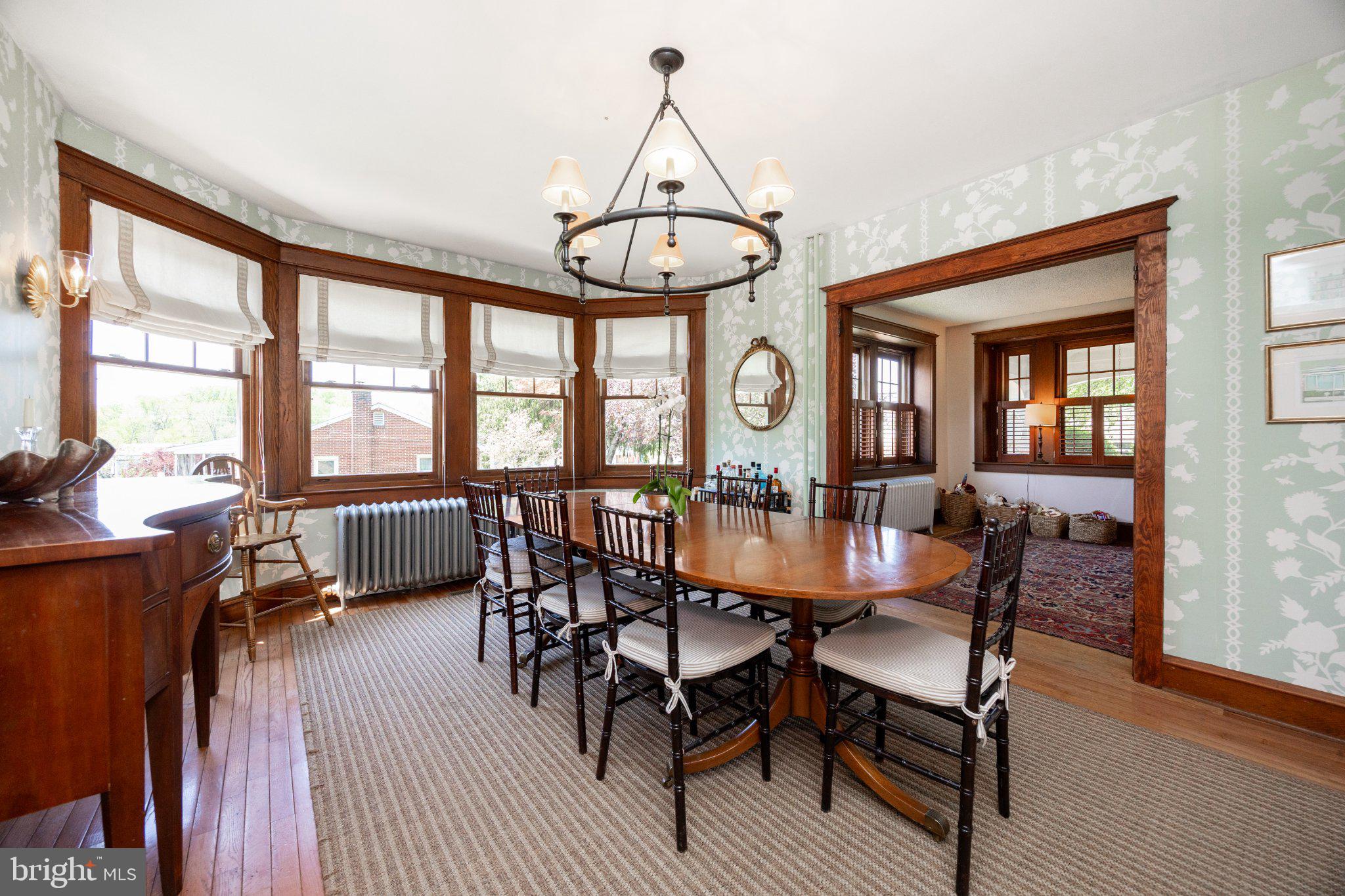 260 W EVERGREEN STREET