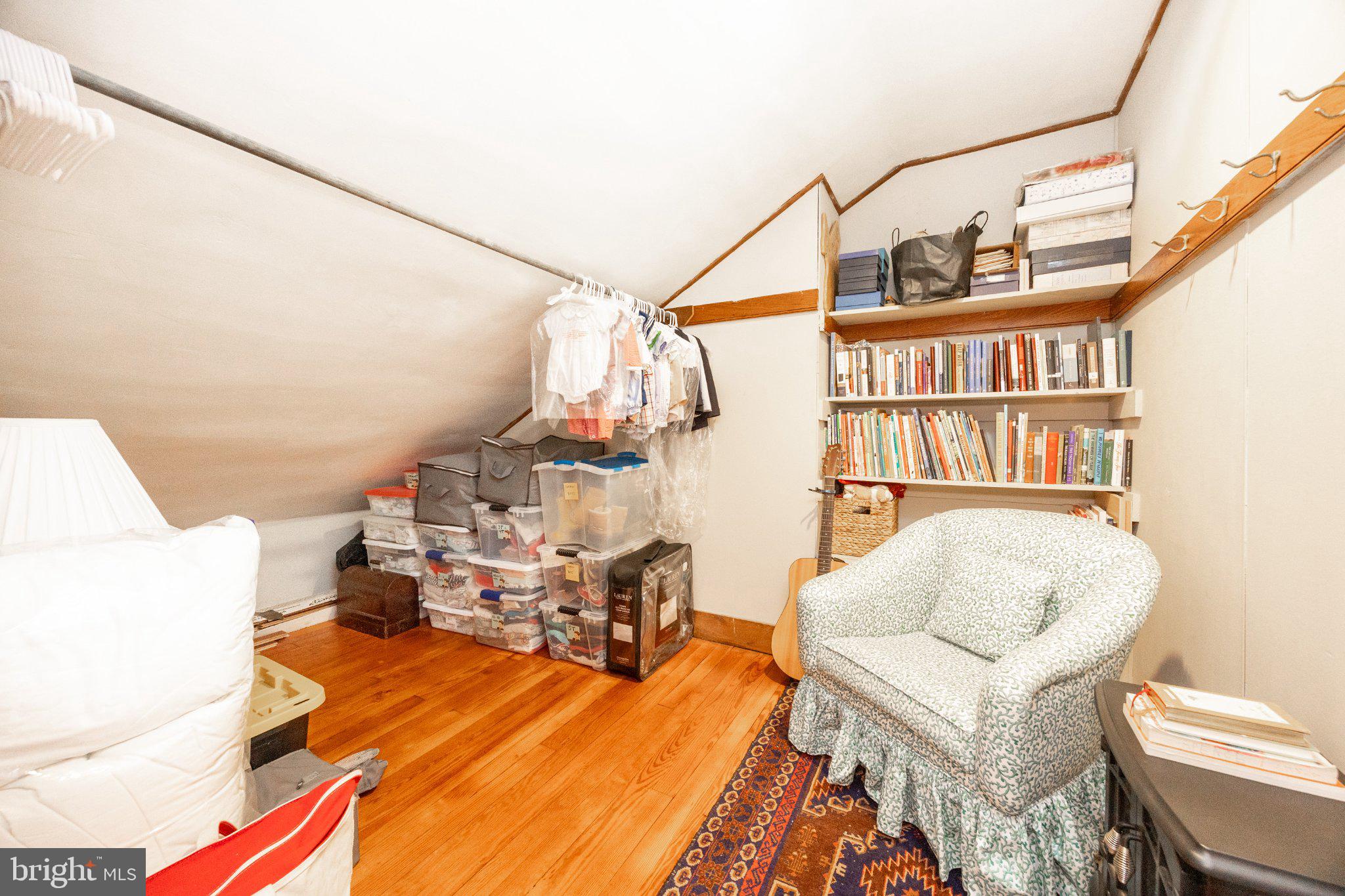 260 W EVERGREEN STREET