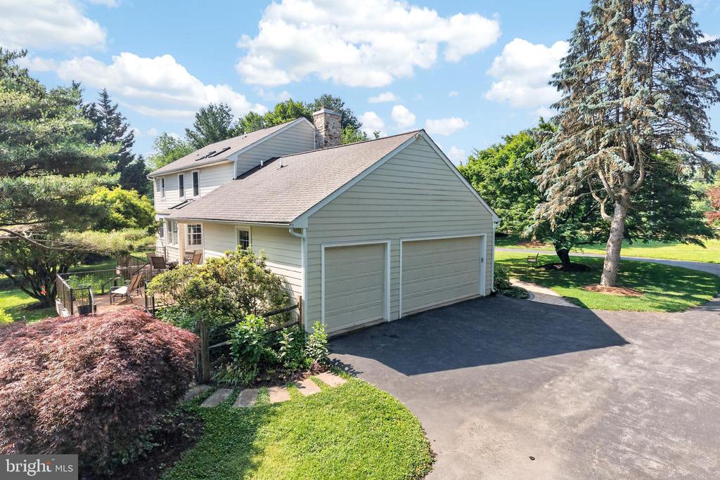 153 E DOE RUN ROAD