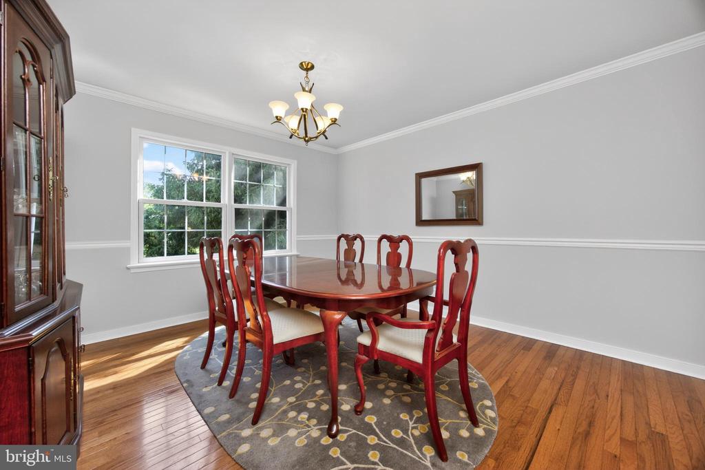 153 E DOE RUN ROAD