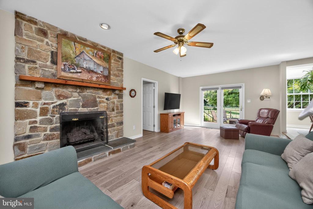 153 E DOE RUN ROAD