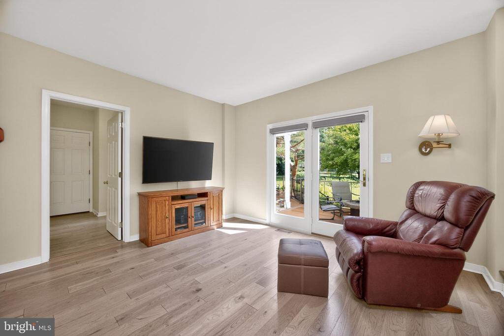 153 E DOE RUN ROAD
