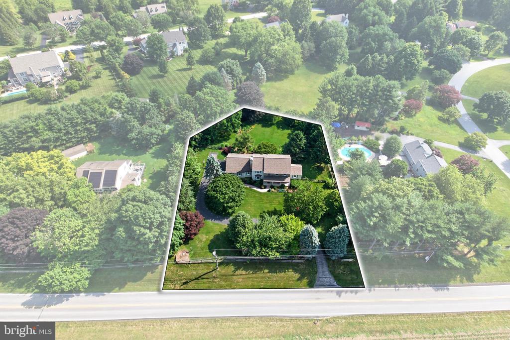 153 E DOE RUN ROAD
