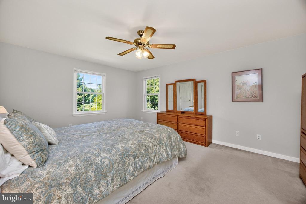 153 E DOE RUN ROAD