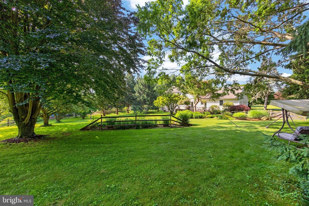 153 E DOE RUN ROAD