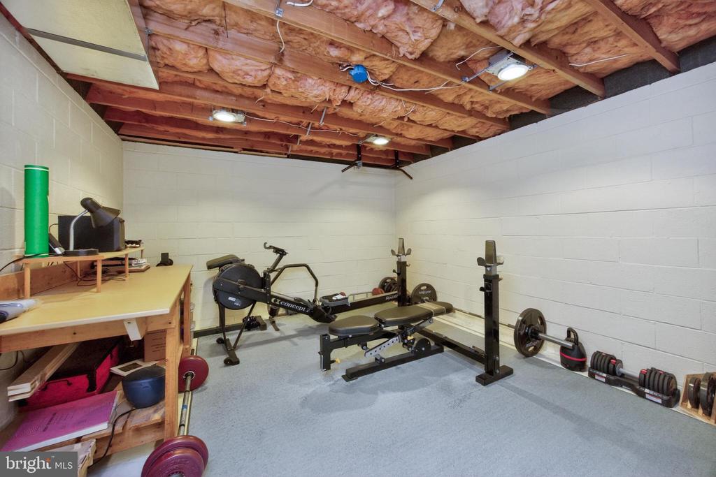 153 E DOE RUN ROAD
