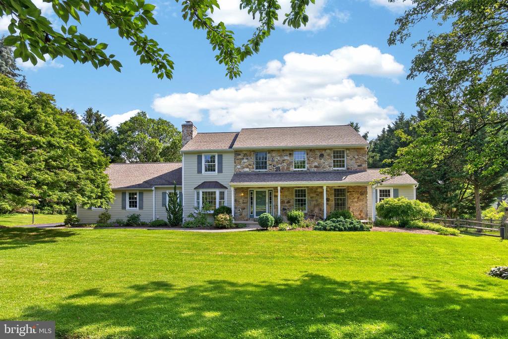 153 E DOE RUN ROAD