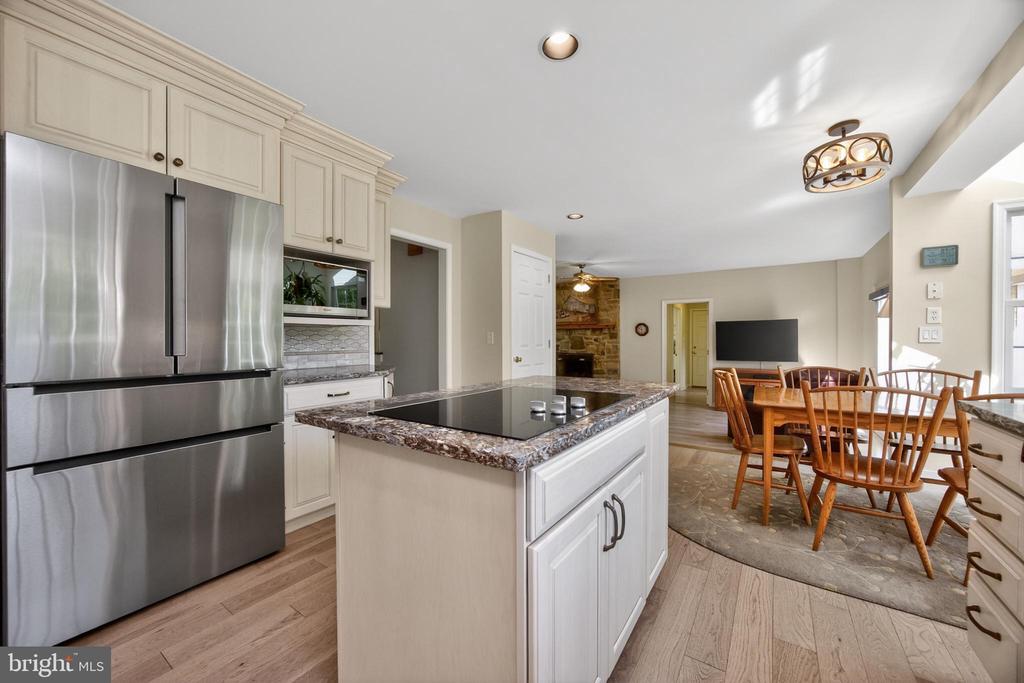 153 E DOE RUN ROAD