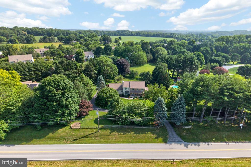 153 E DOE RUN ROAD