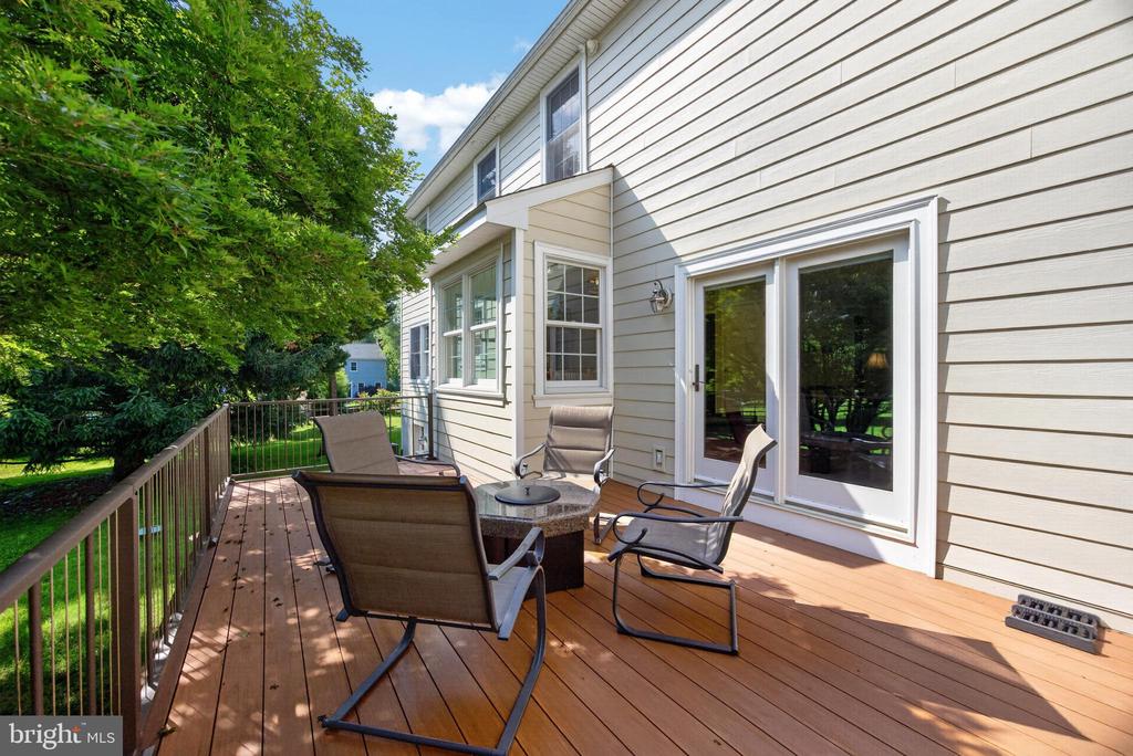 153 E DOE RUN ROAD