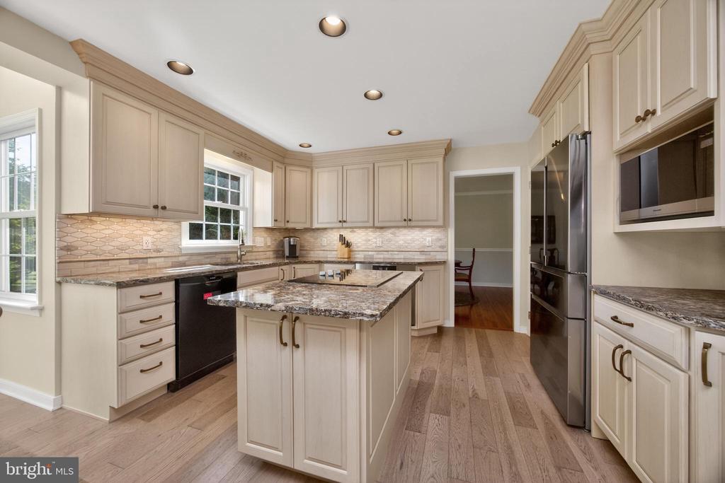 153 E DOE RUN ROAD
