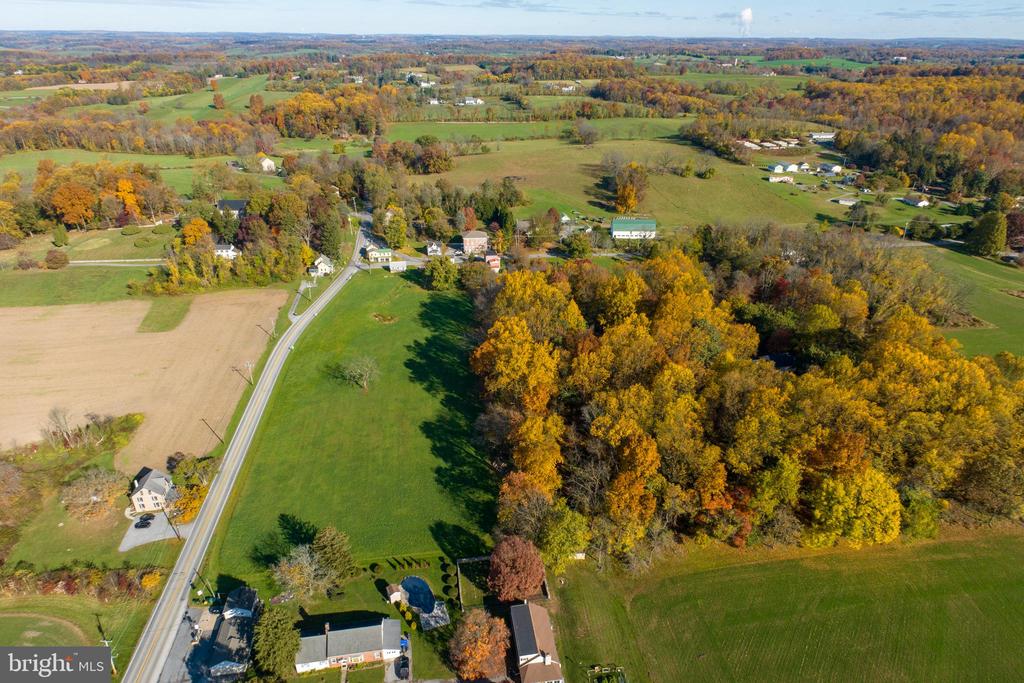 486 W STREET ROAD