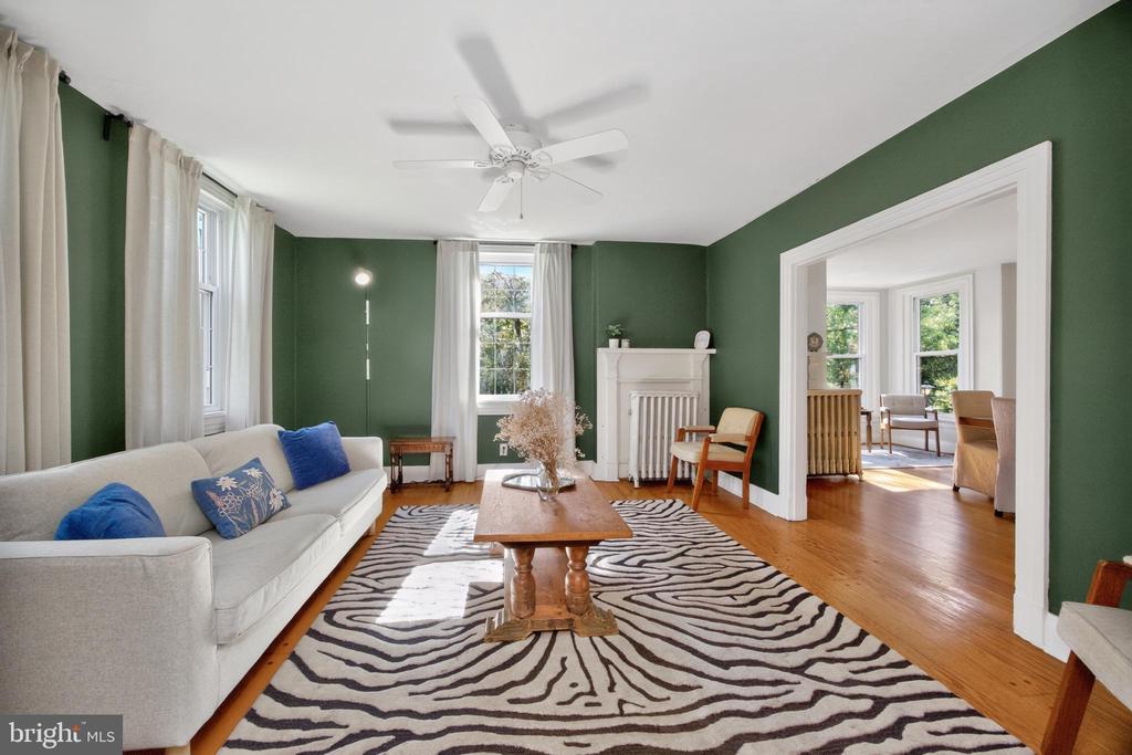 486 W STREET ROAD