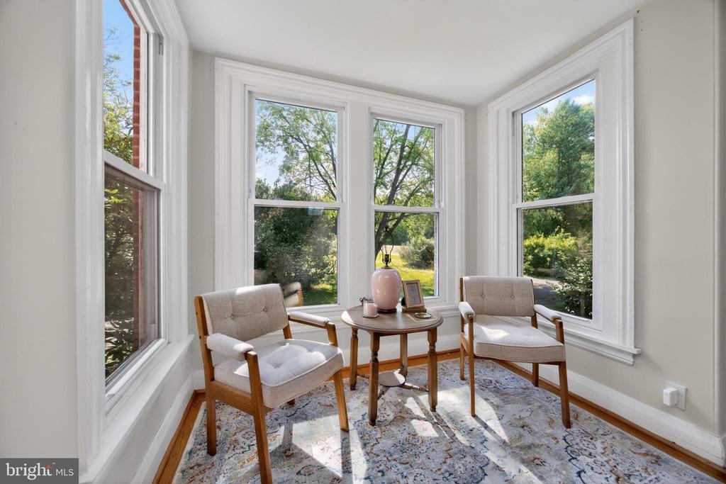 486 W STREET ROAD