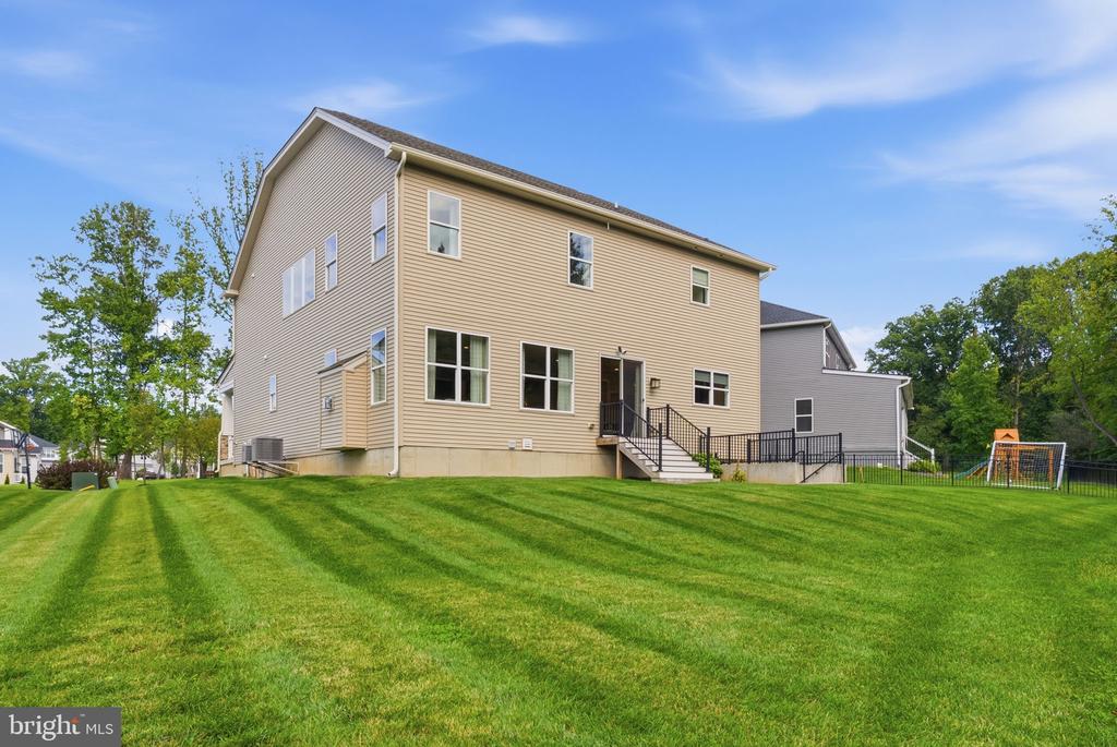 246 LILY LANE