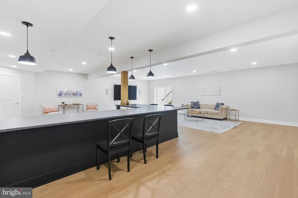246 LILY LANE