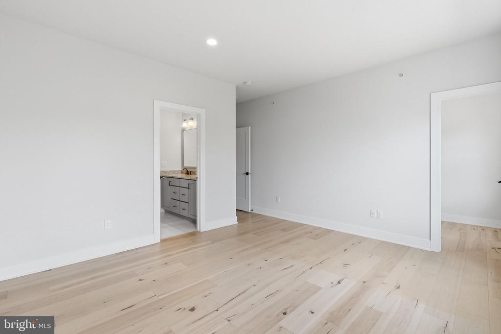 246 LILY LANE