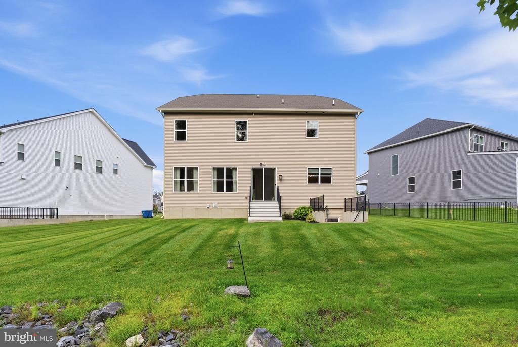 246 LILY LANE