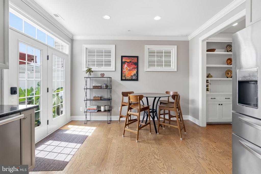 604 MAGNOLIA COURT