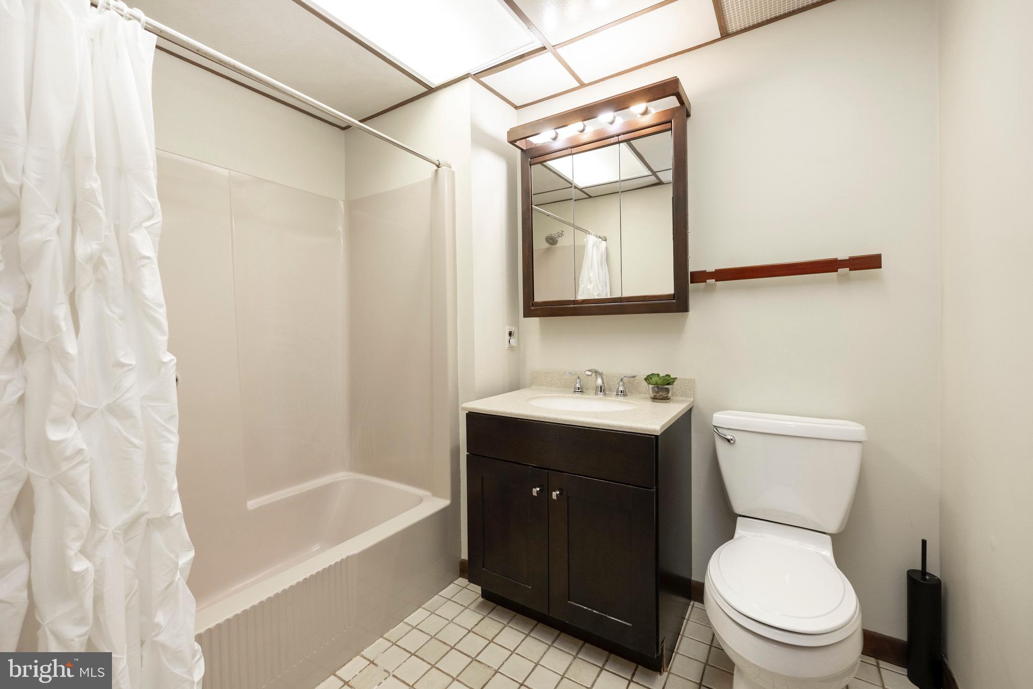 33 RINGFIELD ROAD Unit: 33