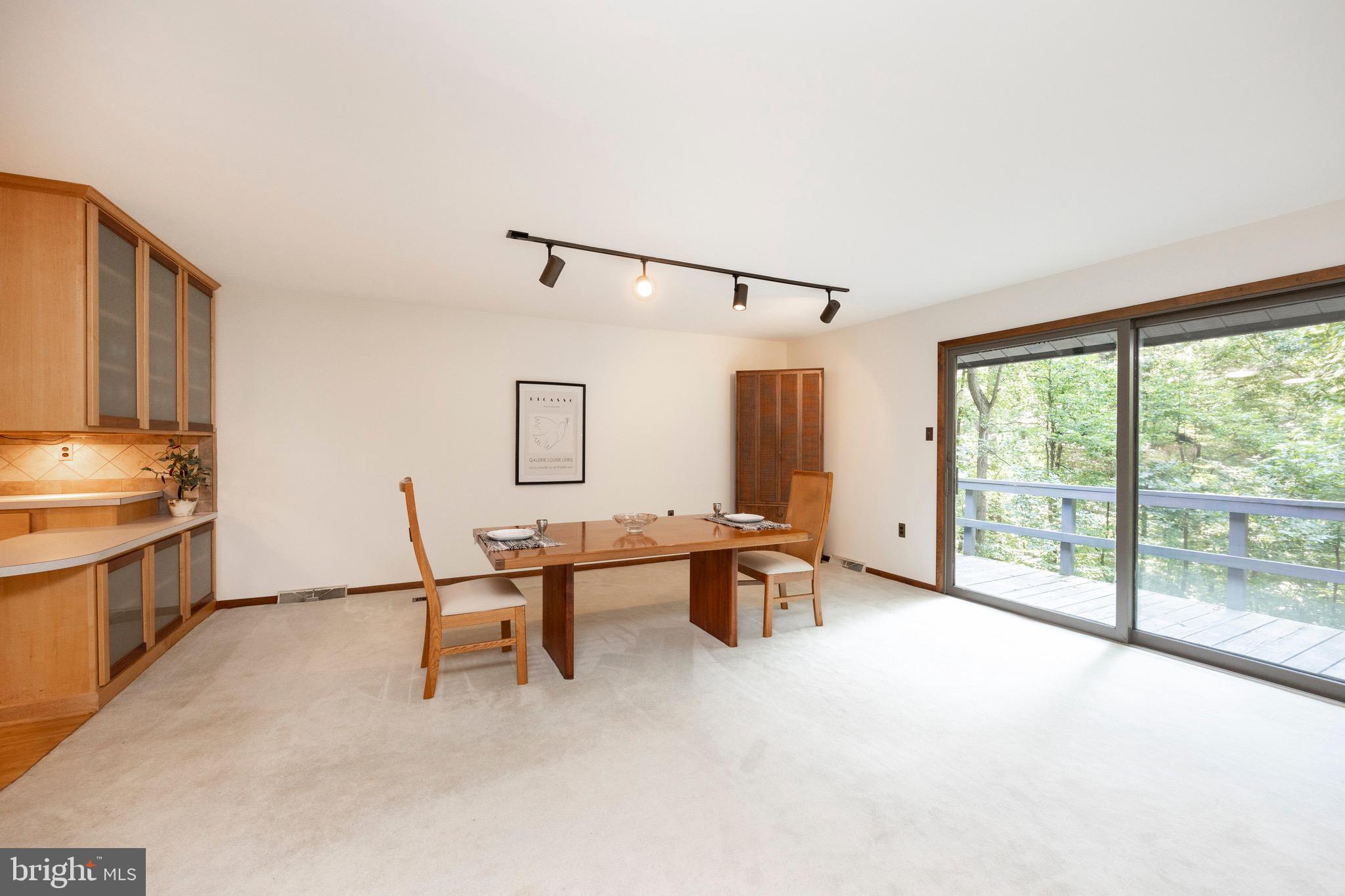 33 RINGFIELD ROAD Unit: 33