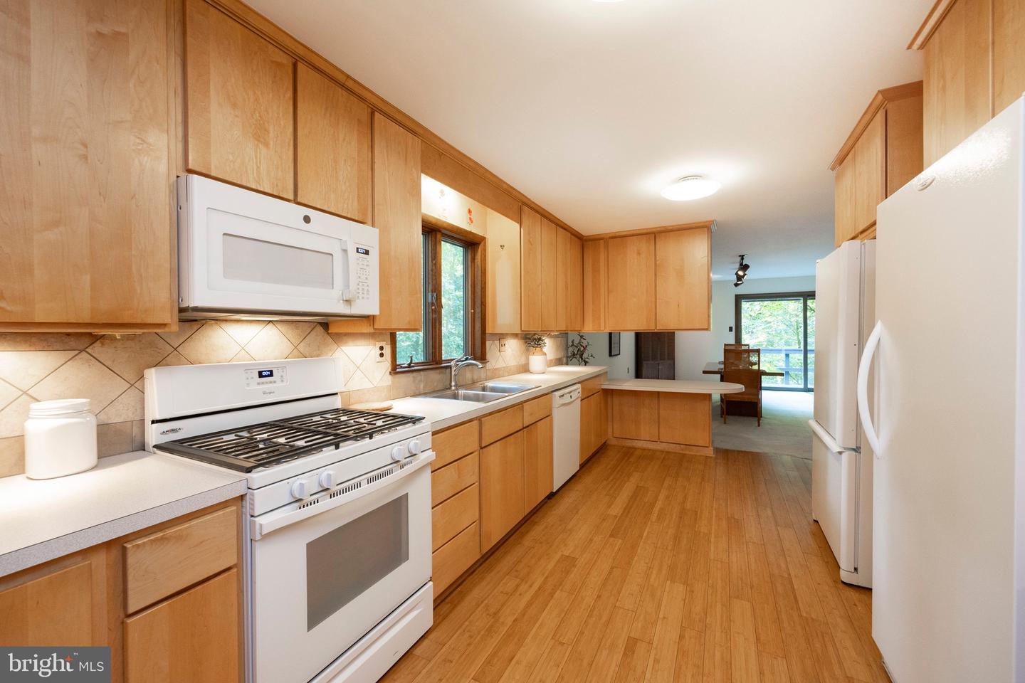 33 RINGFIELD ROAD Unit: 33